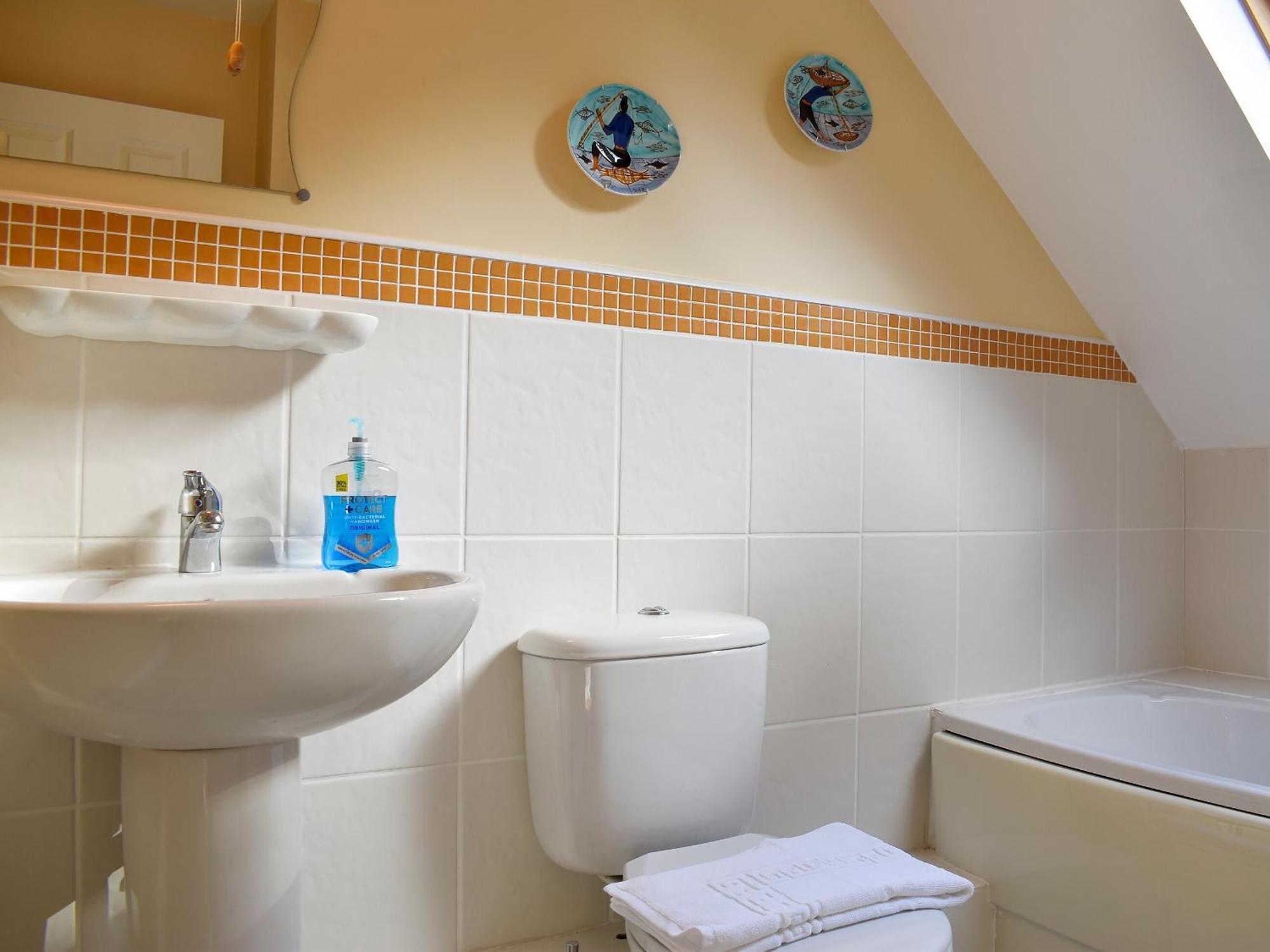 Quackers Villa Уитби Екстериор снимка